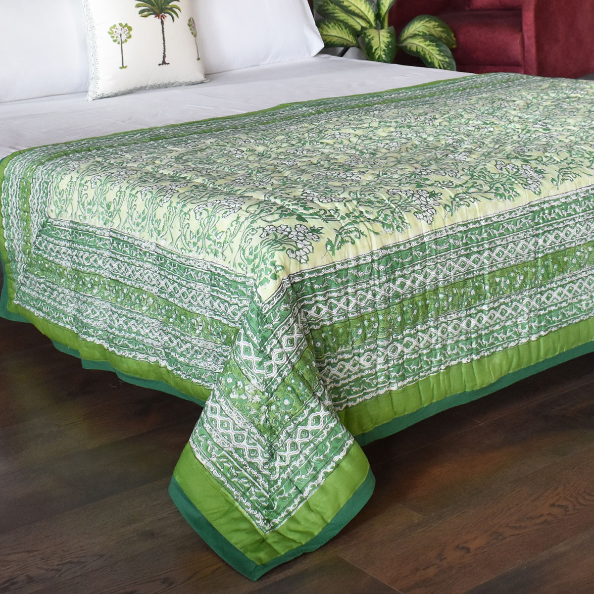 Hand Block Printed Cotton Twin Size Quilt Raat Ki Rani Green 207006