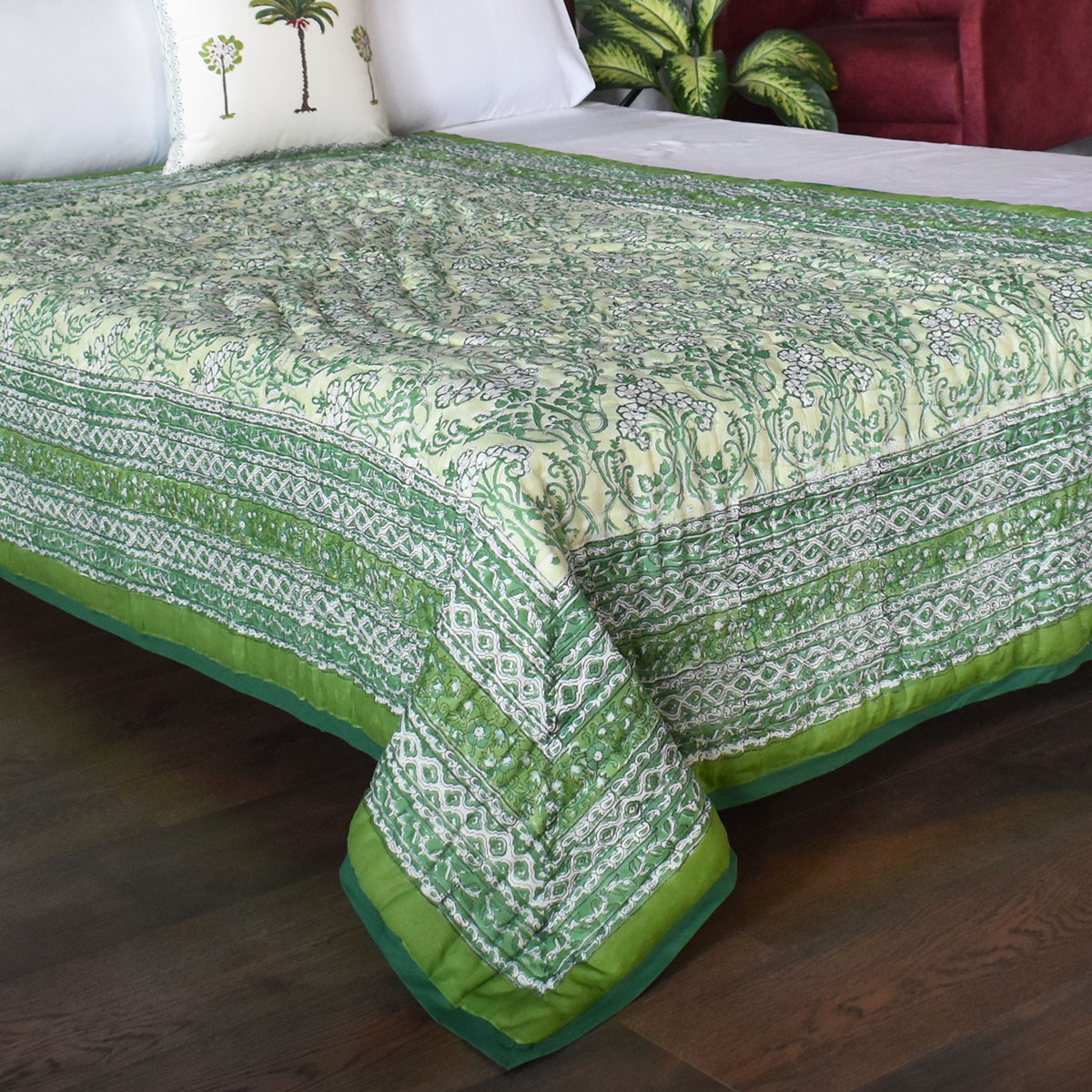 Hand Block Printed Cotton Twin Size Quilt Raat Ki Rani Green 207006