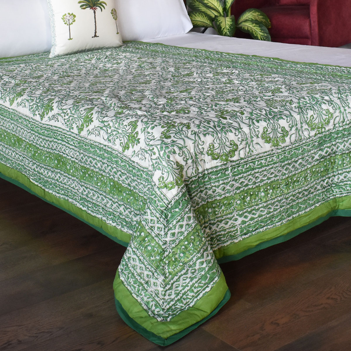 Hand Block Printed Cotton Twin Size Quilt Raat Ki Rani Green 207006
