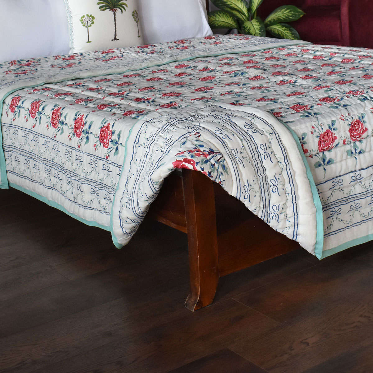 Hand Block Printed Cotton Queen Size Quilt Roseline Pink 100587