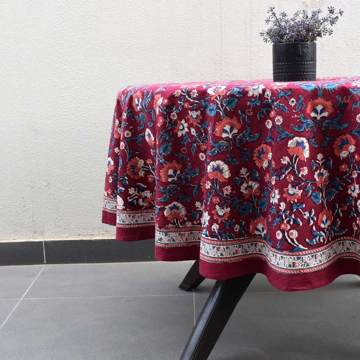 Hand Block Printed Cotton Round Tablecloth 180 cm Rukhsana Maroon Gud 105823
