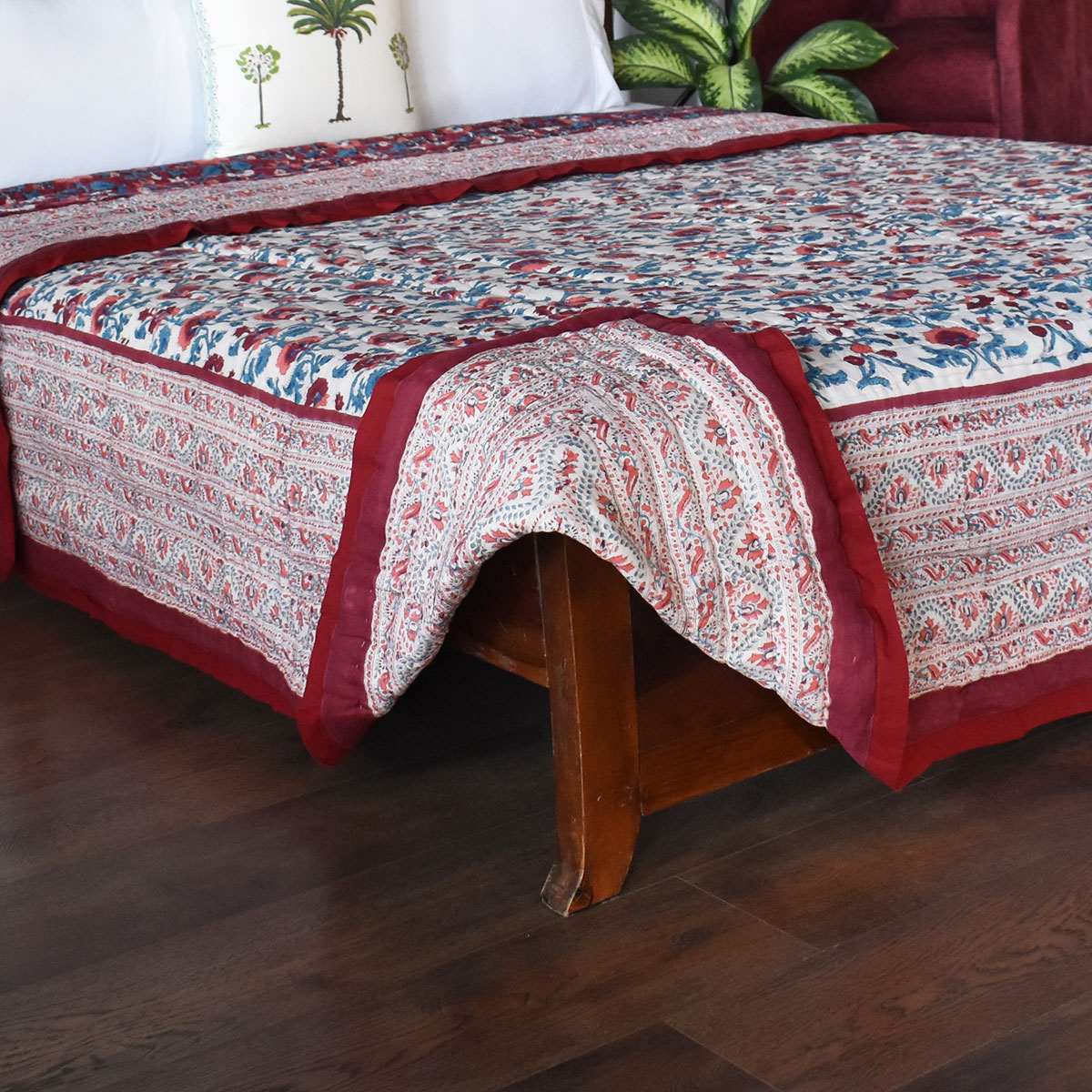 Hand Block Printed Cotton Queen Size Quilt Rukhsana Maroon Gud 105823
