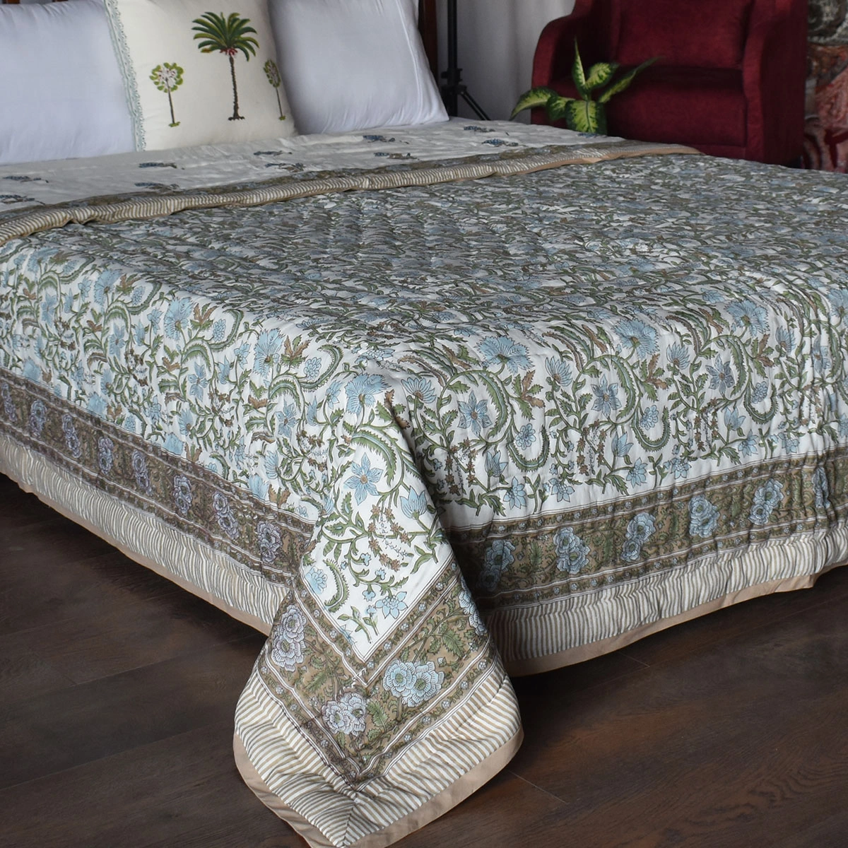 Hand Block Printed Cotton Queen Size Quilt Sage Garden Blue 260104