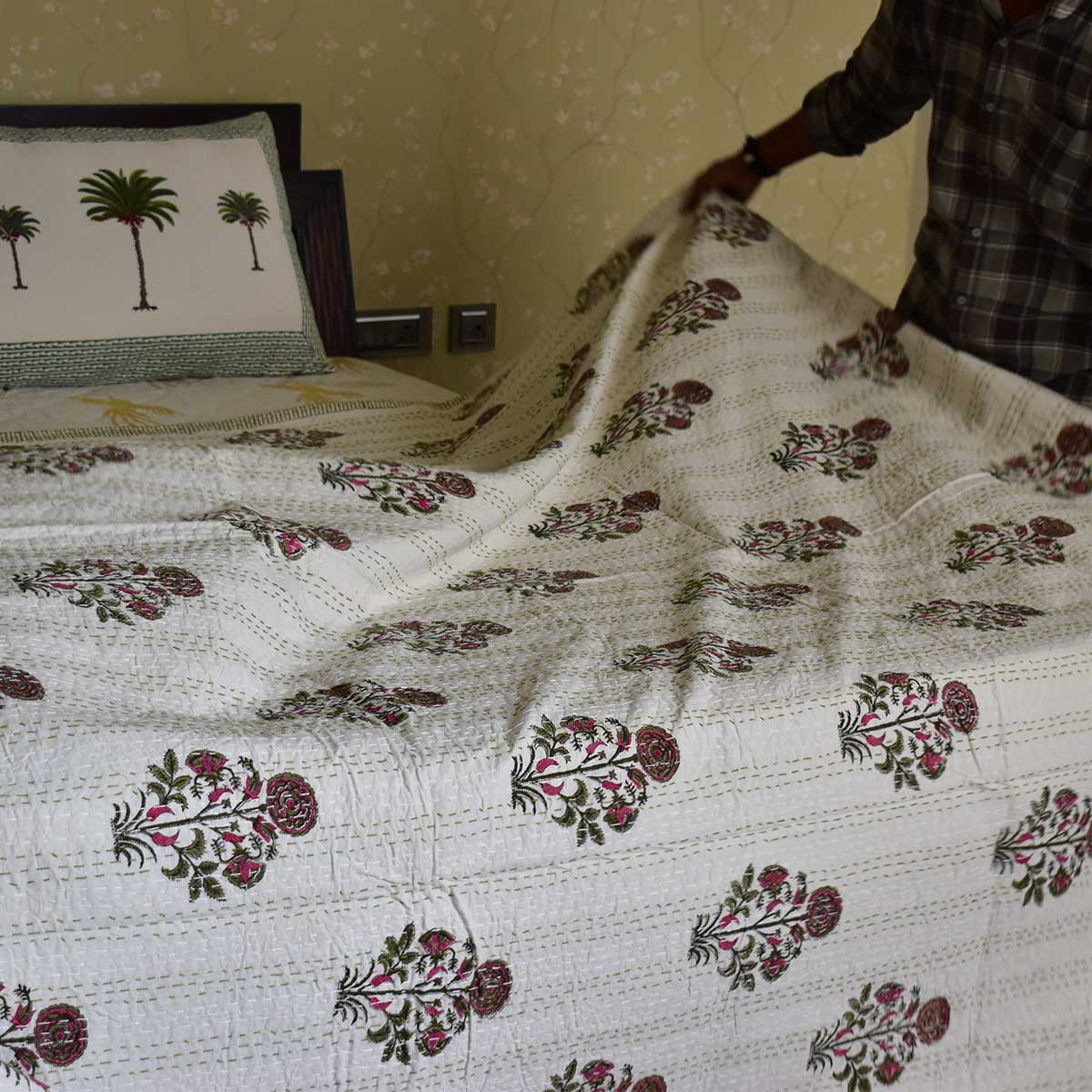 Hand Block Printed Cotton Kantha Queen Size  202538