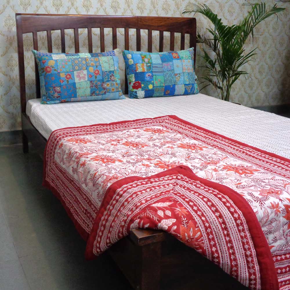 Hand Block Printed Baby Quilt 100x140 cm Jaipur Razai Bossanova Red Gud 208858