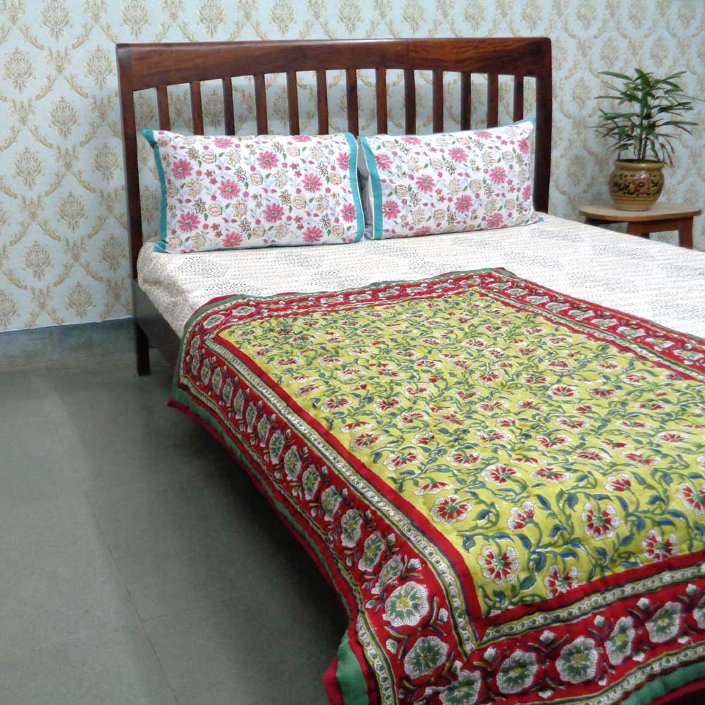 Hand Block Printed Baby Quilt 100x140 cm Jaipur Razai Chakri Green 104402