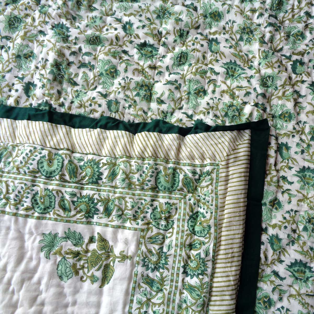 Hand Block Printed Baby Quilt 100x140 cm Jaipur Razai Hari Bagia Jaal 605170