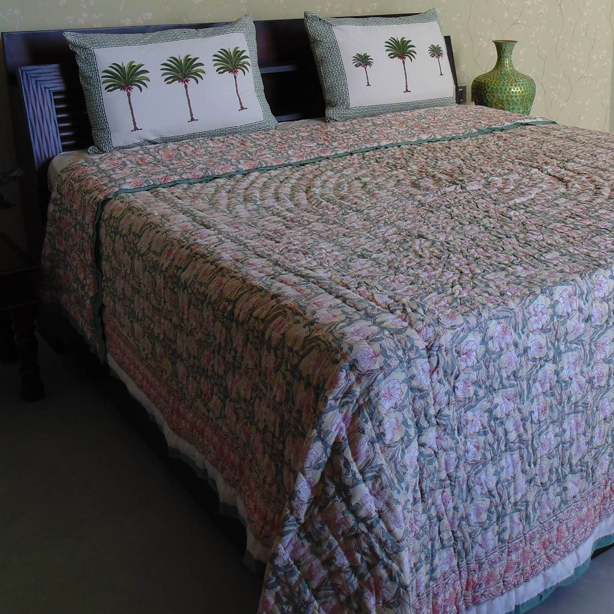 Hand Block Printed Cotton King Size Quilt Bauhaus Beige Gud 505032