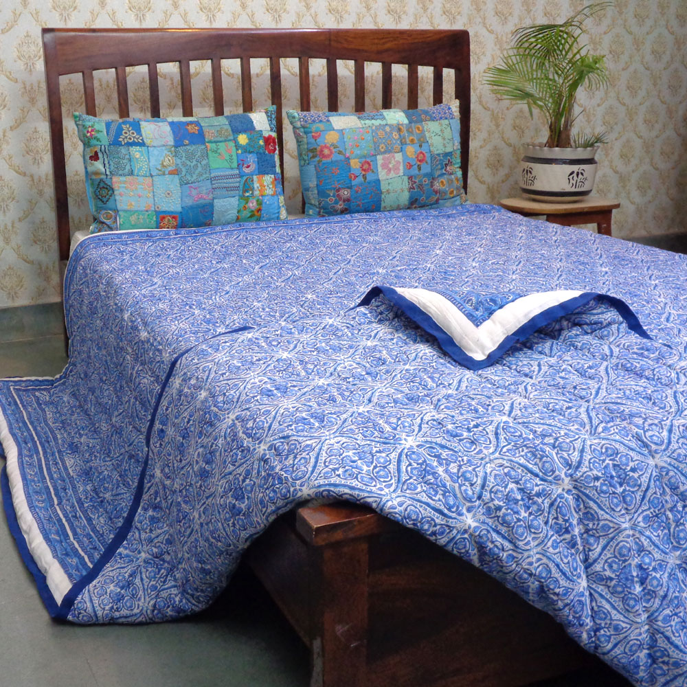 Hand Block Printed Cotton King Size Quilt  Nili Phool Chokri 106104