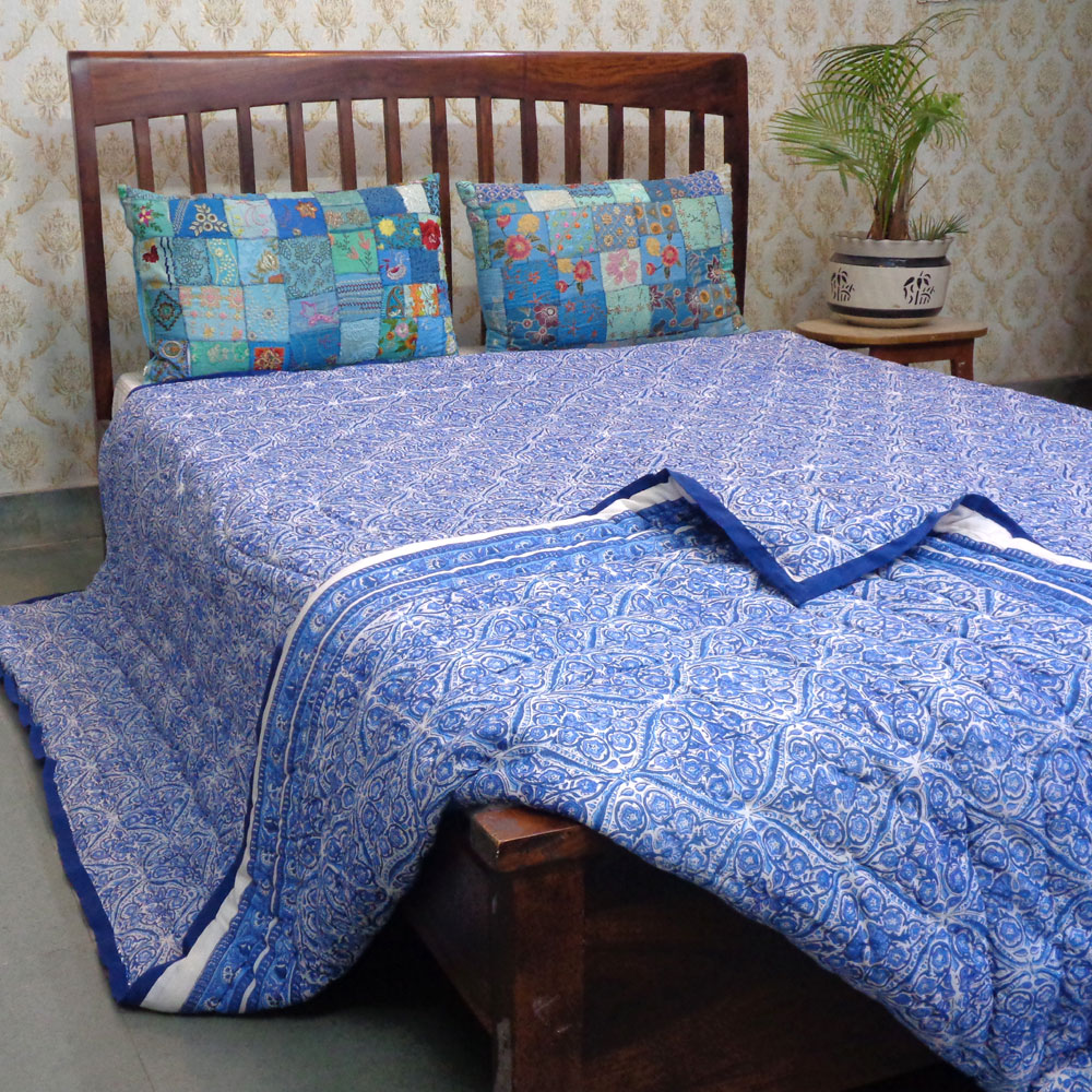Hand Block Printed Cotton King Size Quilt  Nili Phool Chokri 106104