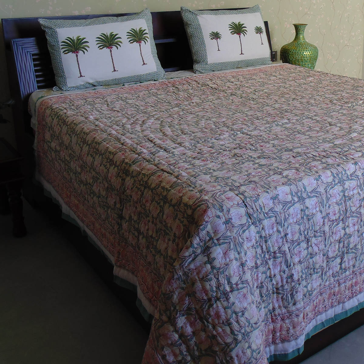 Hand Block Printed Cotton Queen Size Quilt Bauhaus Beige Gud 505032