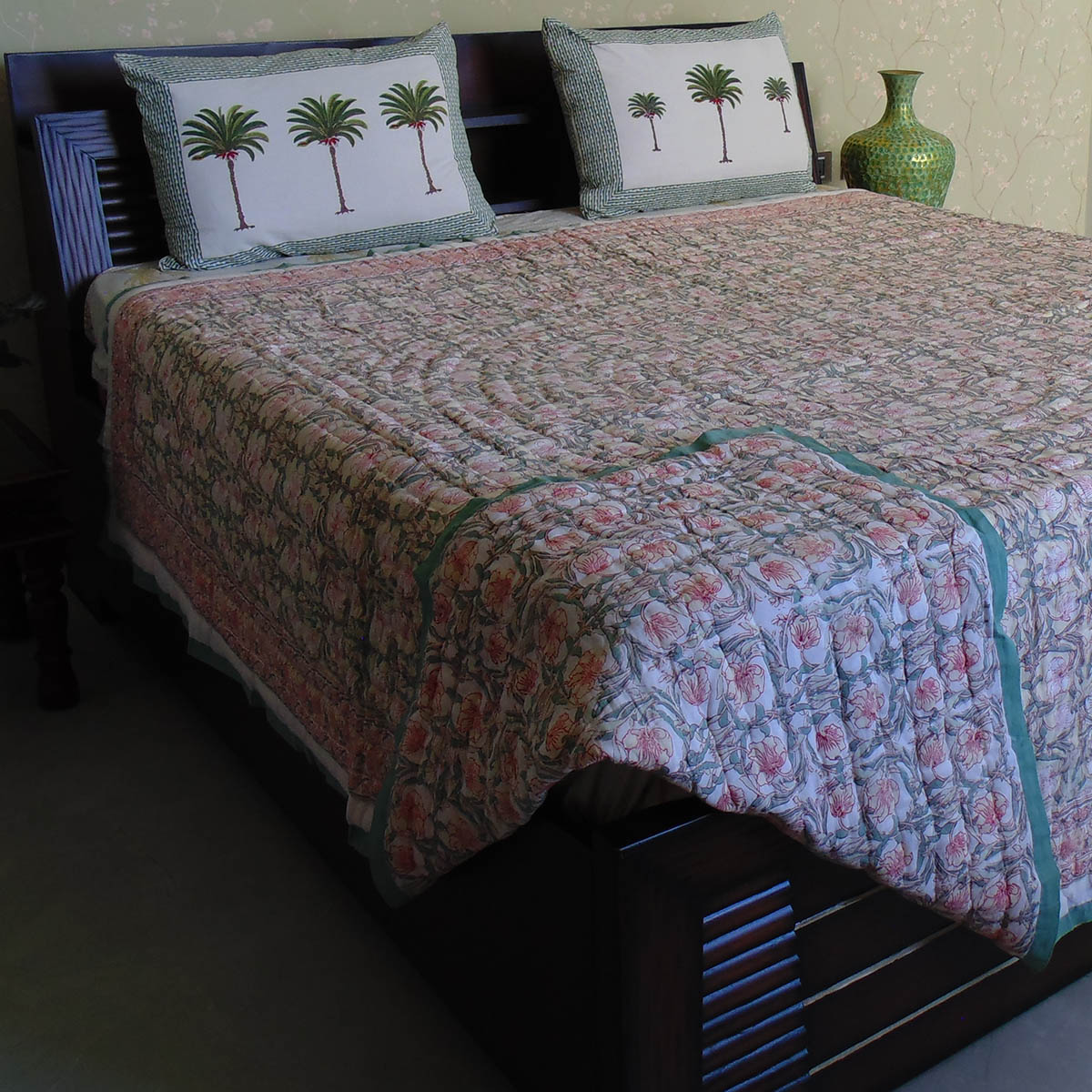 Hand Block Printed Cotton Queen Size Quilt Bauhaus Beige Gud 505032