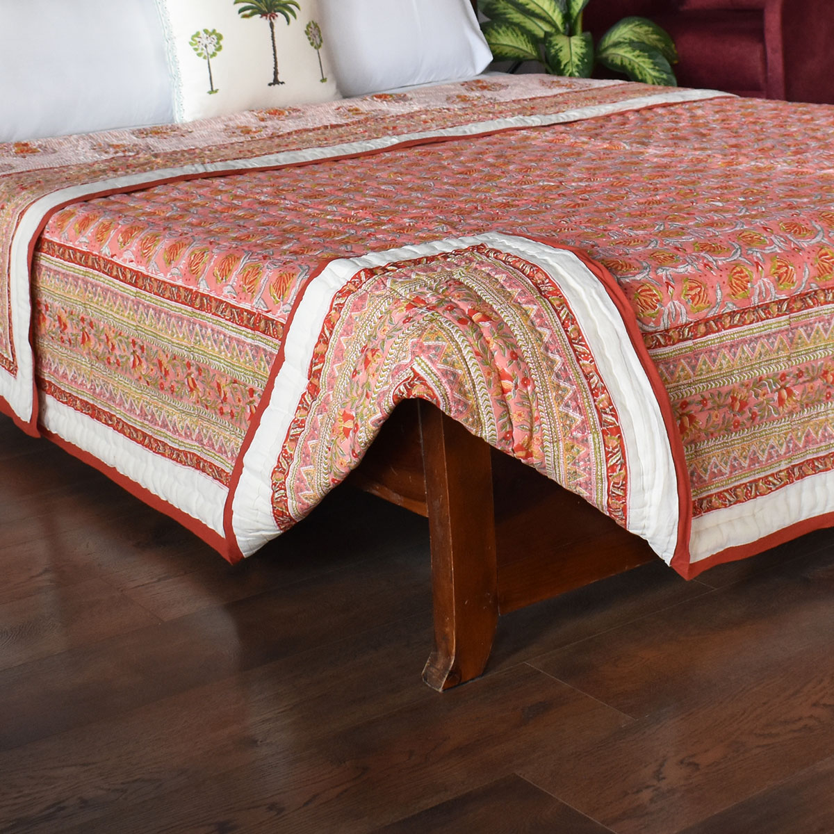 Hand Block Printed Cotton King Size Quilt  Frost Pink Floral 202816