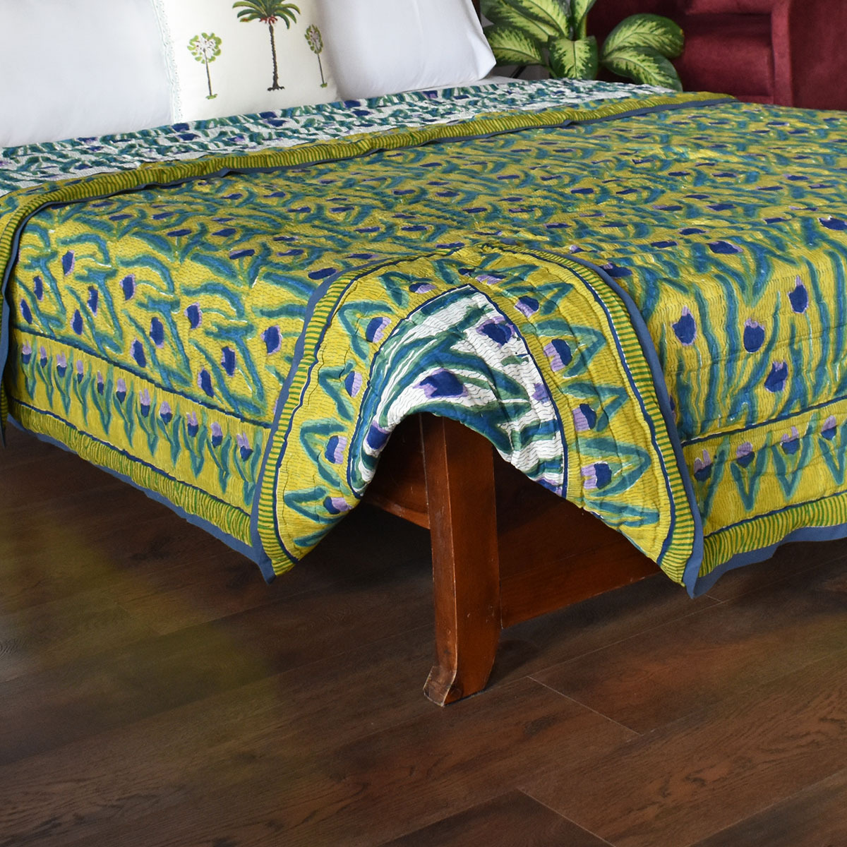 Hand Block Printed Cotton King Size Quilt Lambi Patti Tulip Lime 601671