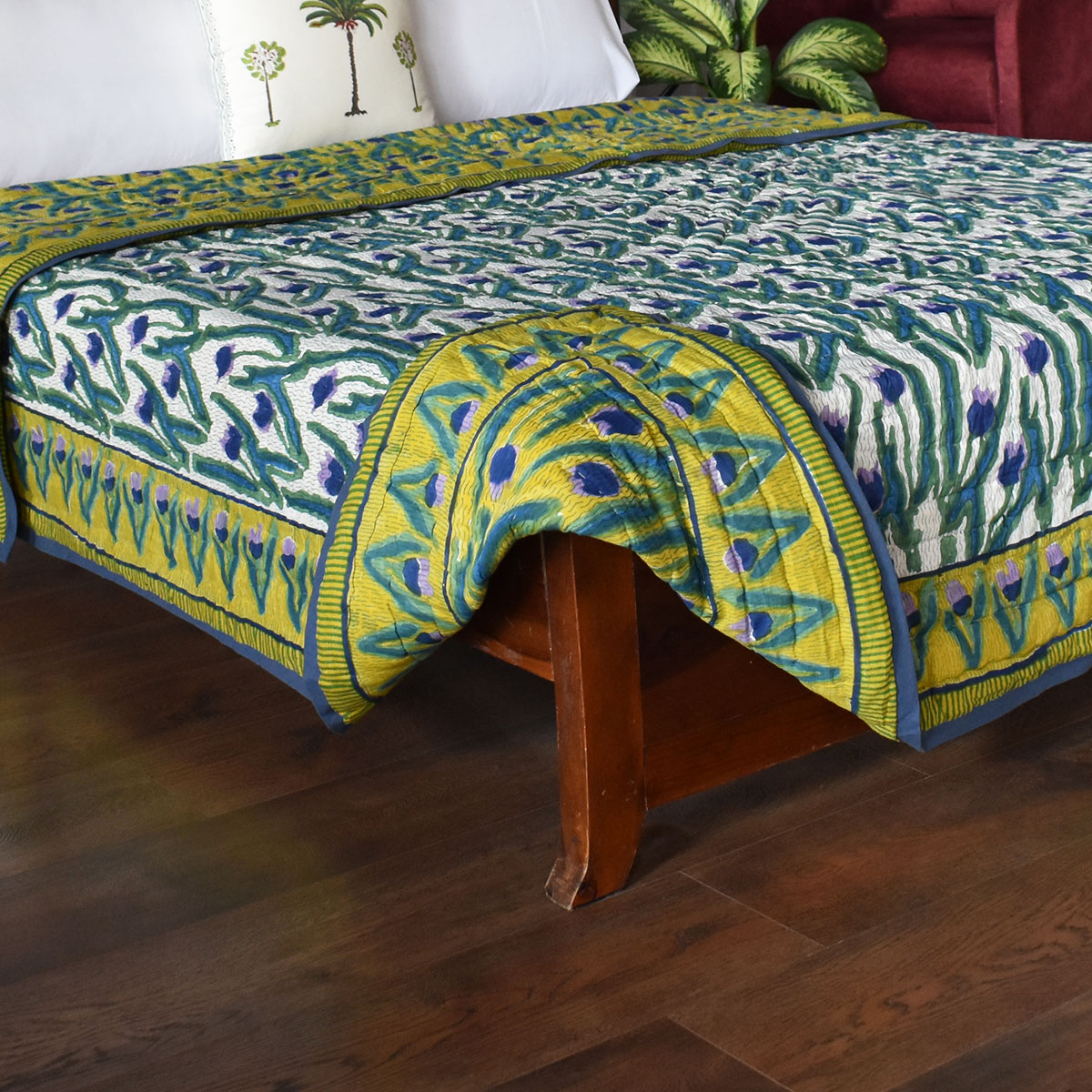 Hand Block Printed Cotton King Size Quilt Lambi Patti Tulip Lime 601671