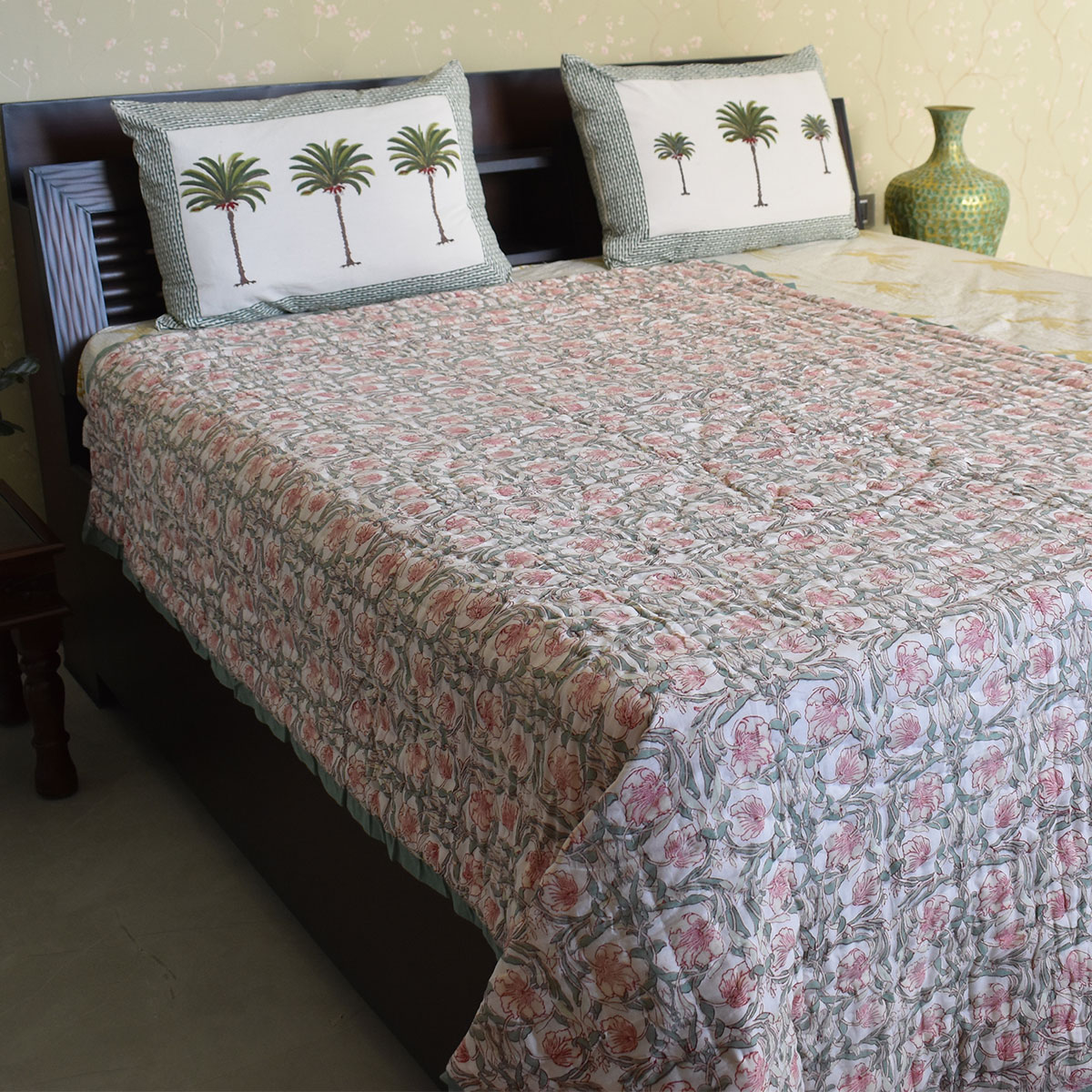 Hand Block Printed Cotton Twin Size Quilt  Bauhaus Beige Gud 505032