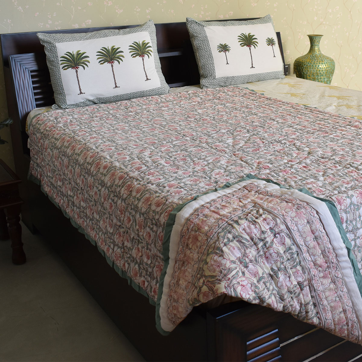 Hand Block Printed Cotton Twin Size Quilt  Bauhaus Beige Gud 505032