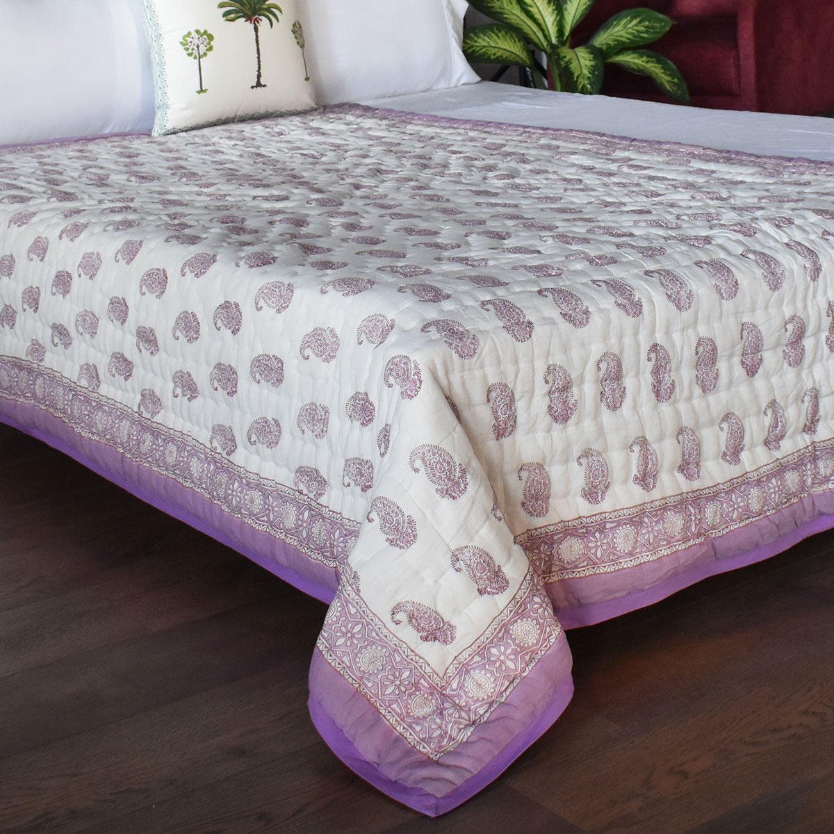 Hand Block Printed Cotton Twin Size Quilt Dazzling Violet Palace 251208
