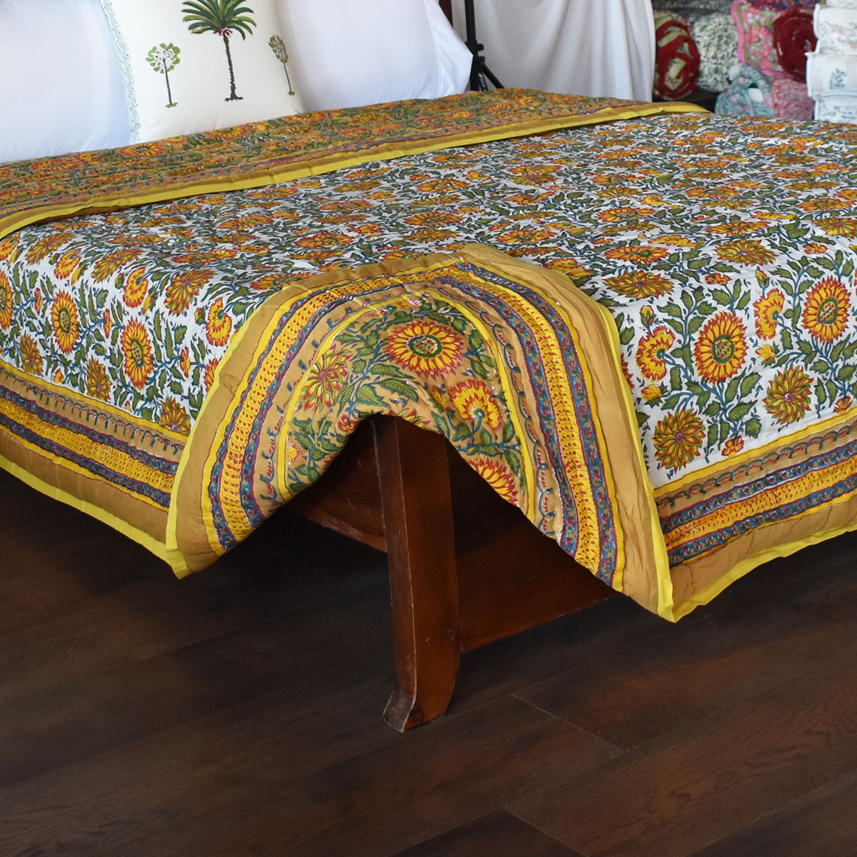 Hand Block Printed Cotton Queen Size Quilt Surajmukhi Canary Gud 102383