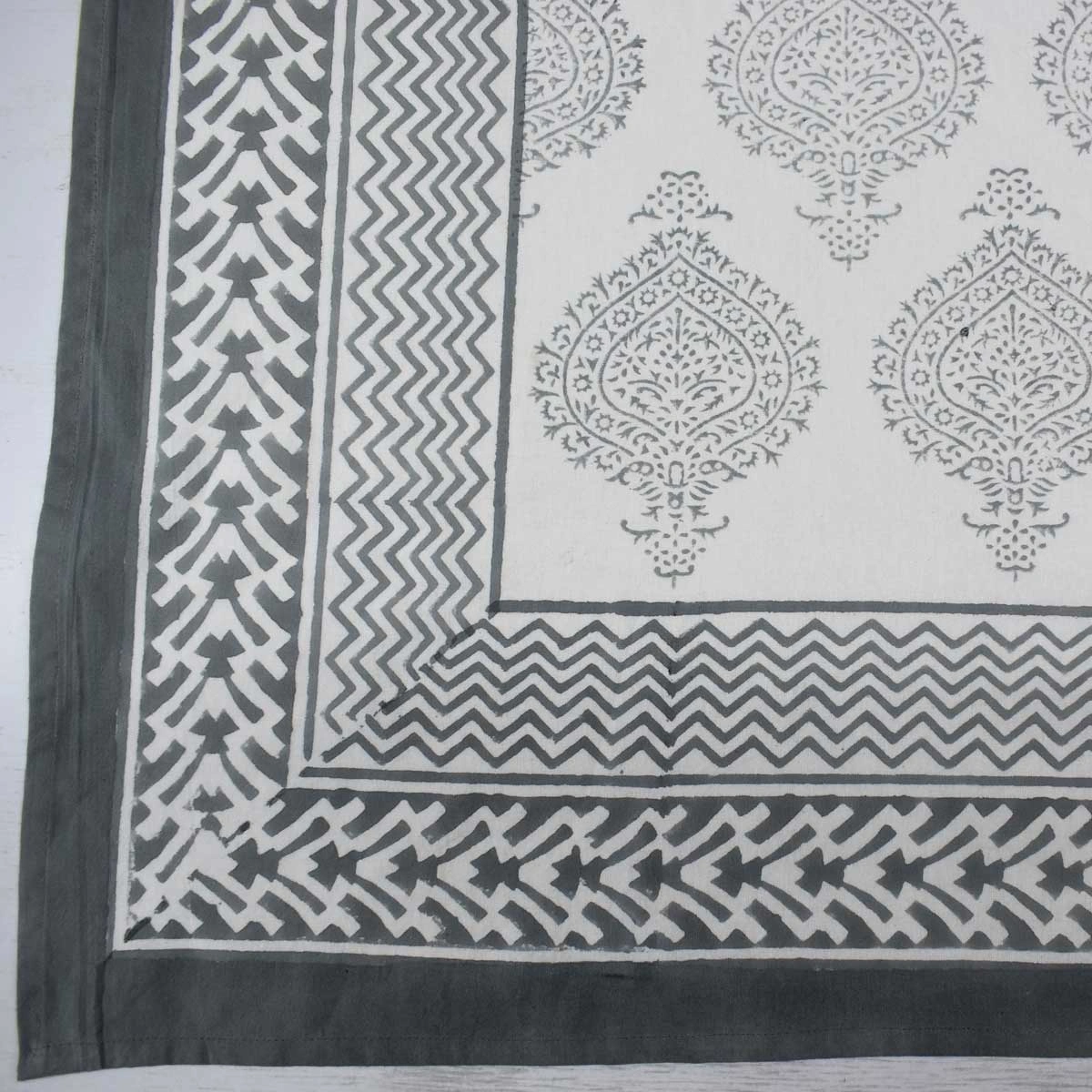 10 Seater Tablecloth 180x270 cms  Taj Patti Grey 271023