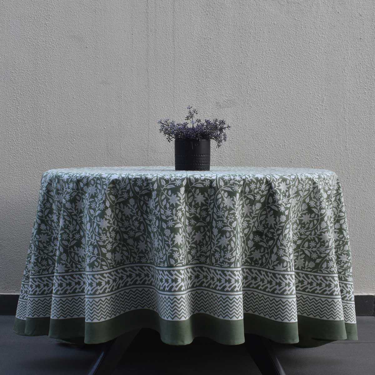 Round 220 cms Cotton French Design Table Cover Mogra 202540