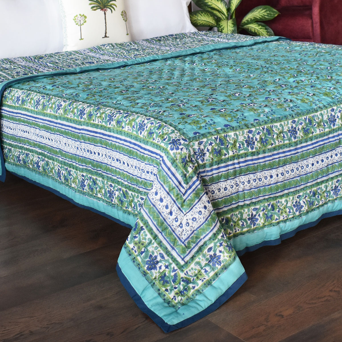 Hand Block Printed Cotton Queen Size Quilt Venus Crystal Blue 700664