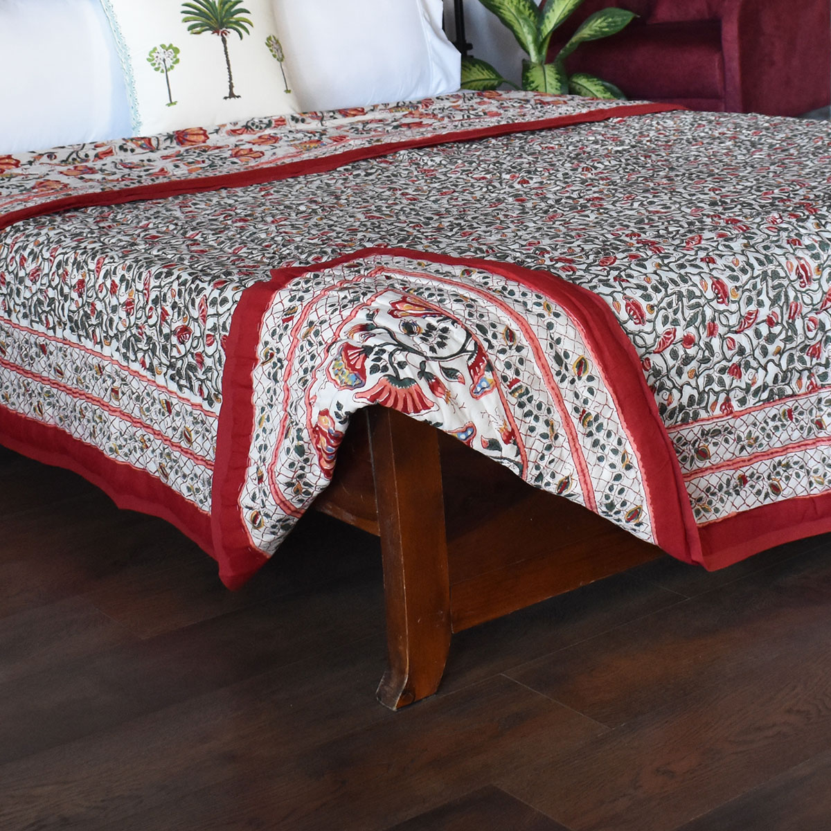 Queen Size Soft Cotton Quilt Handmade  Waterlily Red 100407
