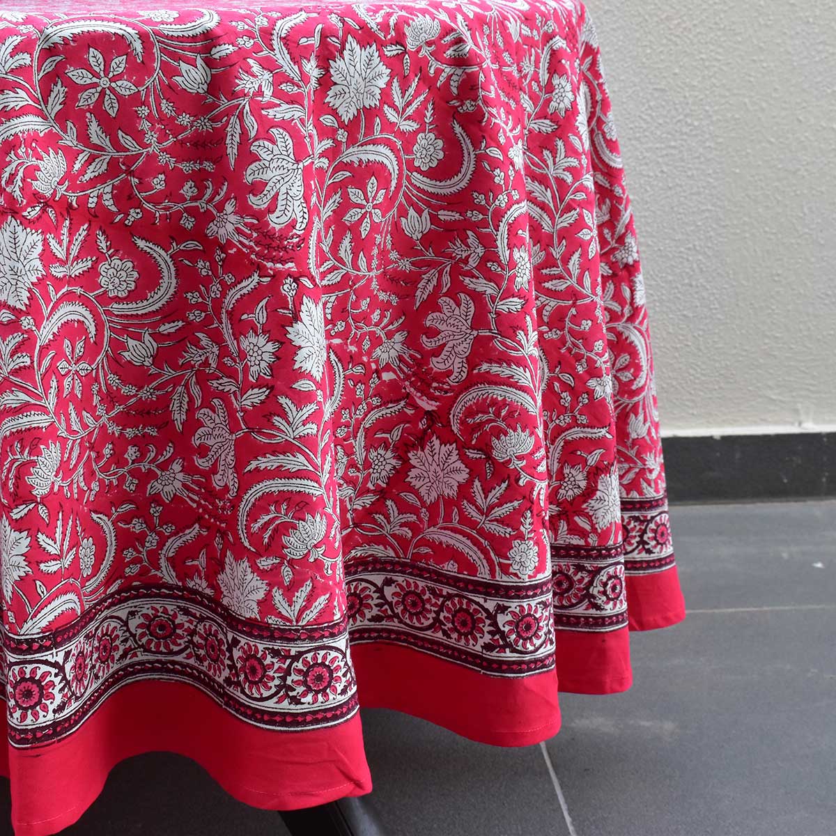 Round 220 cms Cotton French Design Table Cover Wild Flower Christmas 202515
