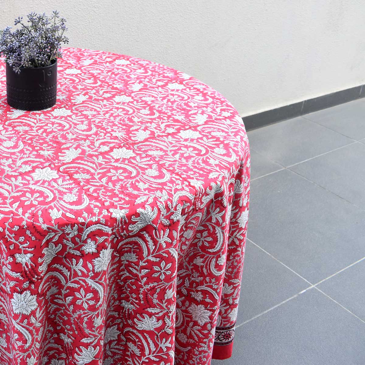Round 220 cms Cotton French Design Table Cover Wild Flower Christmas 202515
