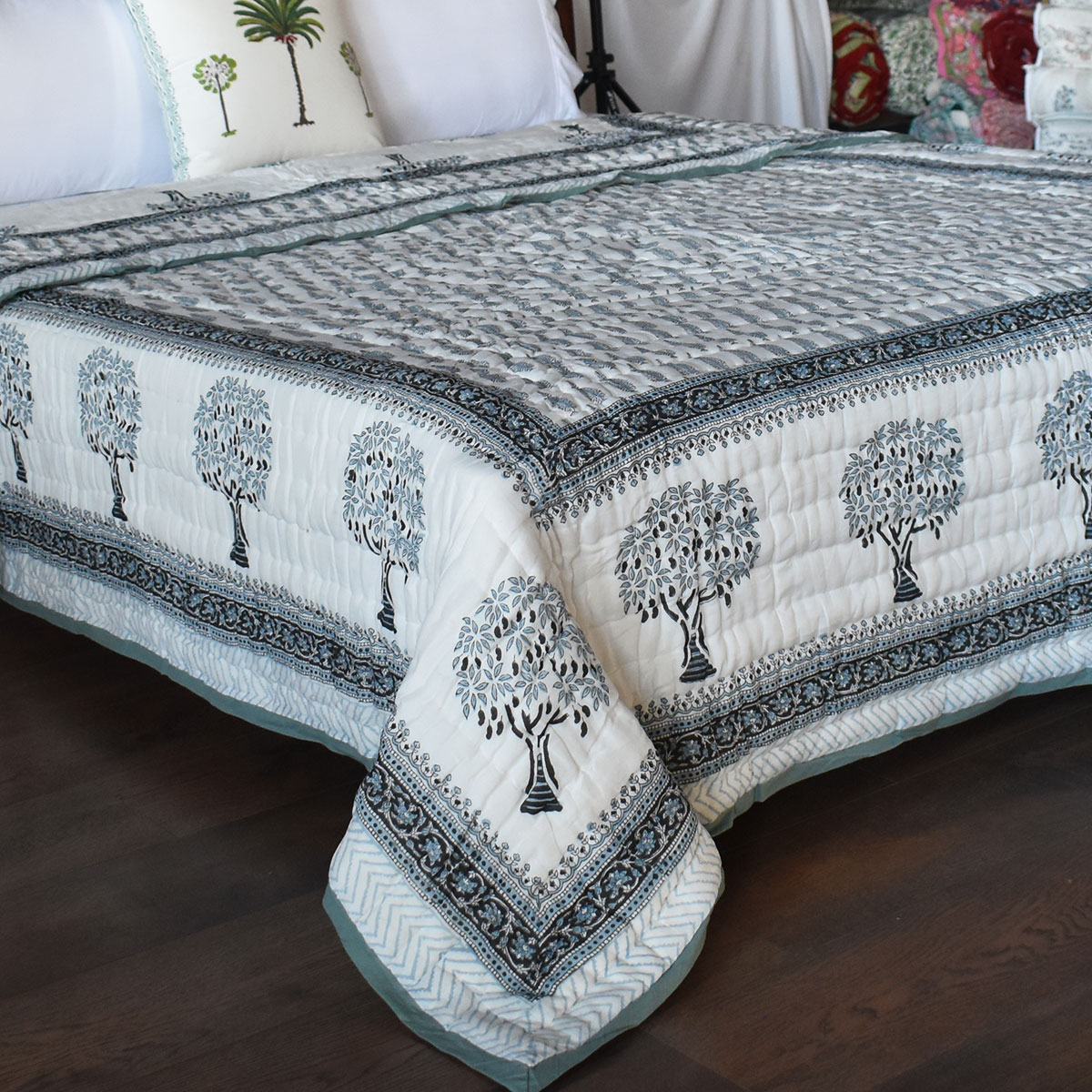Queen Size Soft Cotton Quilt Handmade Winter Fall Tree Grey 107195