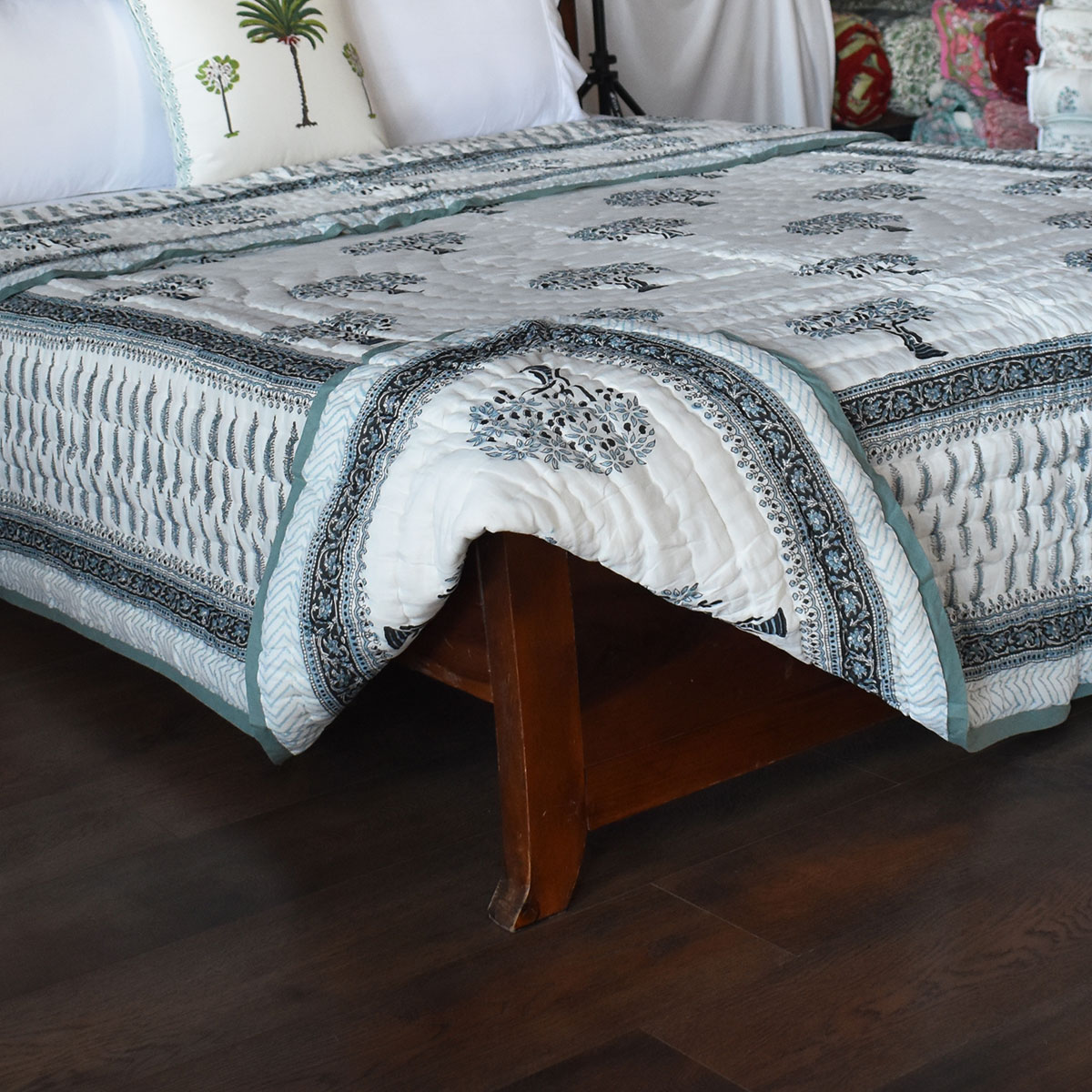 Queen Size Soft Cotton Quilt Handmade Winter Fall Tree Grey 107195