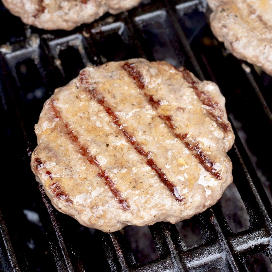 Grass-Fed Beef Burger Patties (4 x 125g Patties) | Premium Gourmet Burgers | Hormone and Antibiotic Free