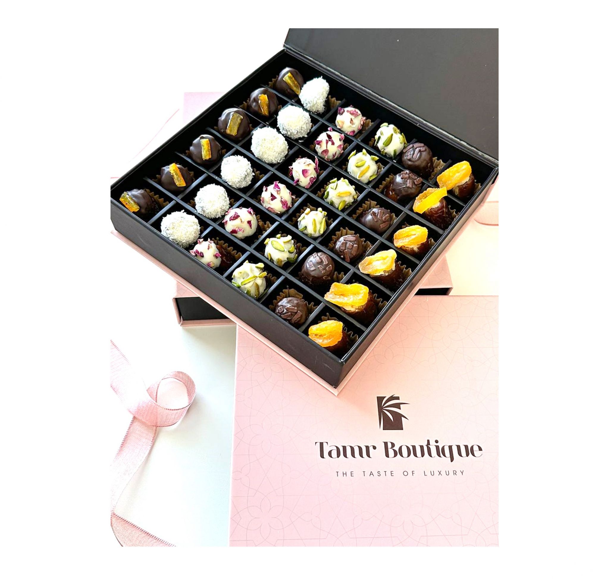 Assorted Premium Dates Chocolates Box (Large)