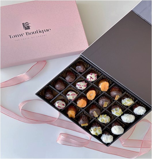 Assorted Premium Dates Chocolate Box (Medium)