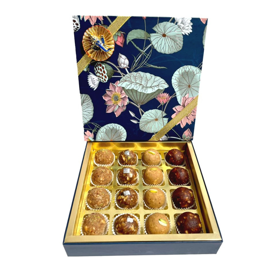 Premium 16 Assorted Nutty Laddus Gift Box – 600g, Sugar-Free, Whole Wheat, Besan, Oats Khorak & Dates (Festive Box with Gold Bag)