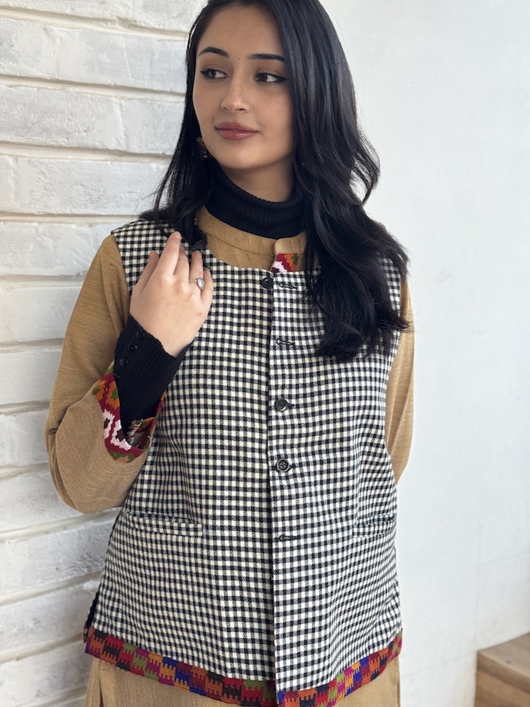 Himachali pure wool straight jacket 3