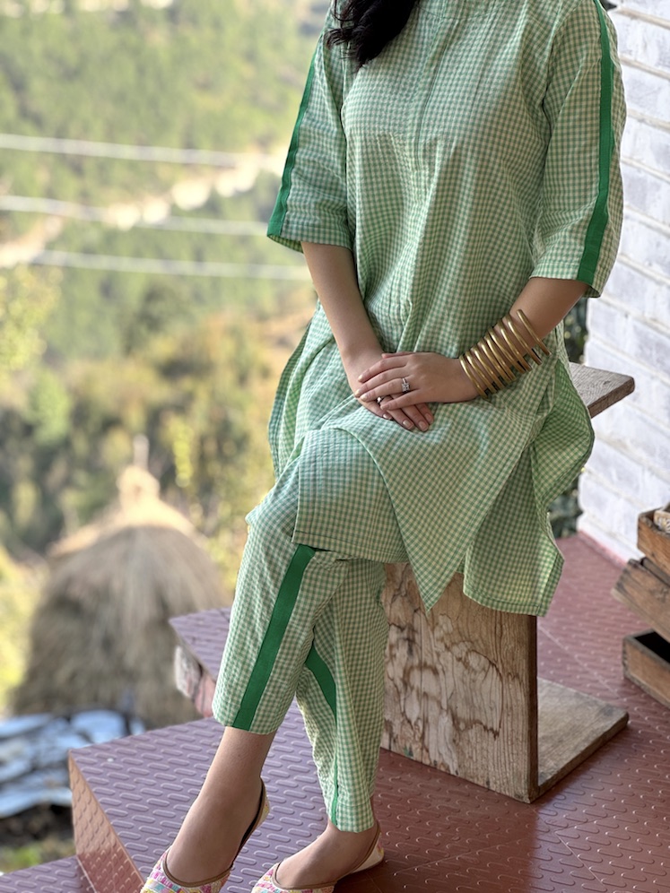 CHECK ME GREEN
