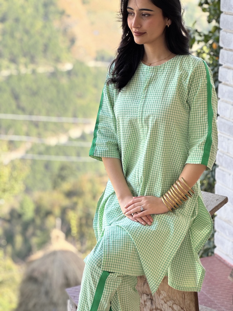 CHECK ME GREEN