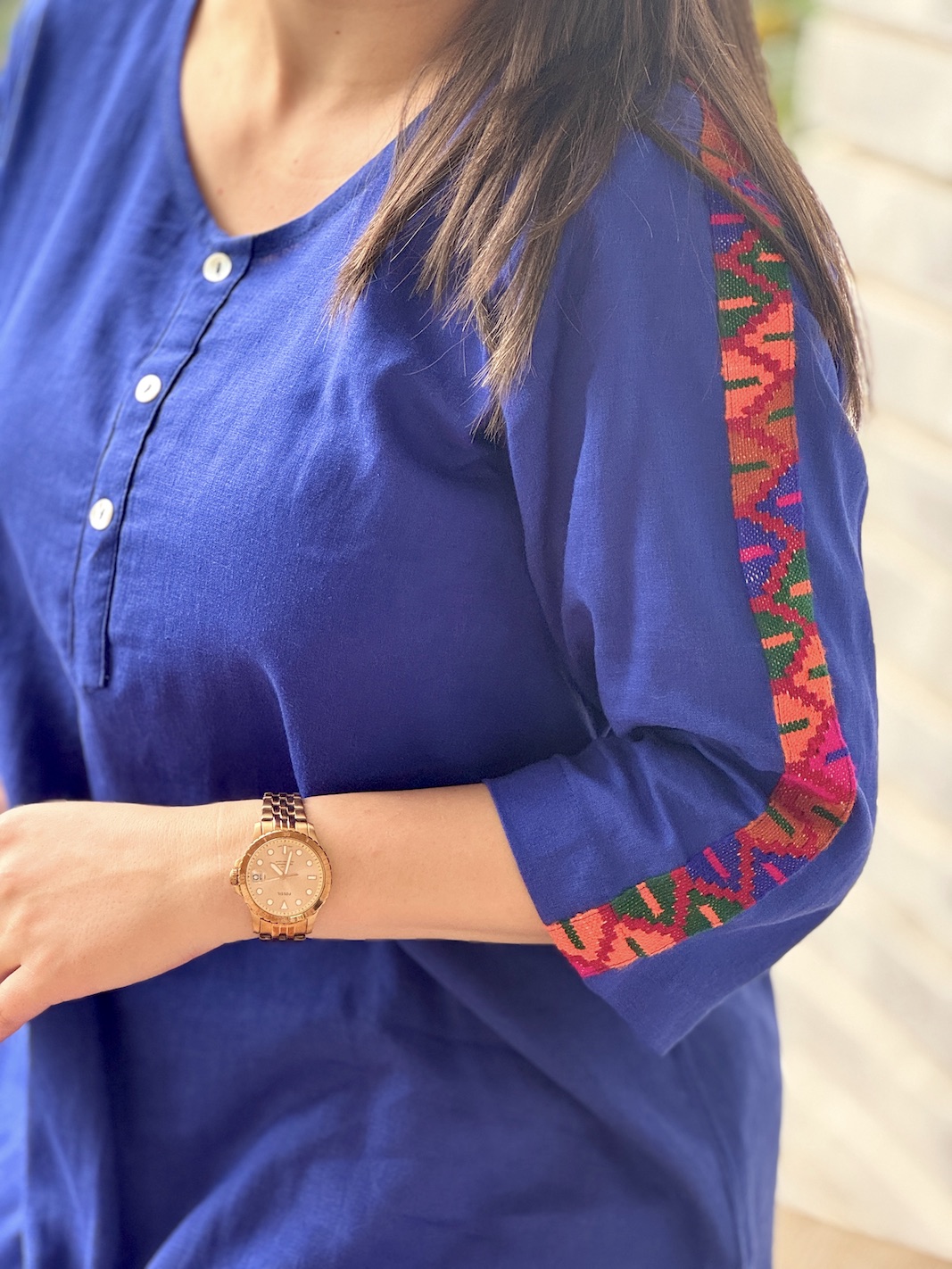 ELECTRIC BLUE