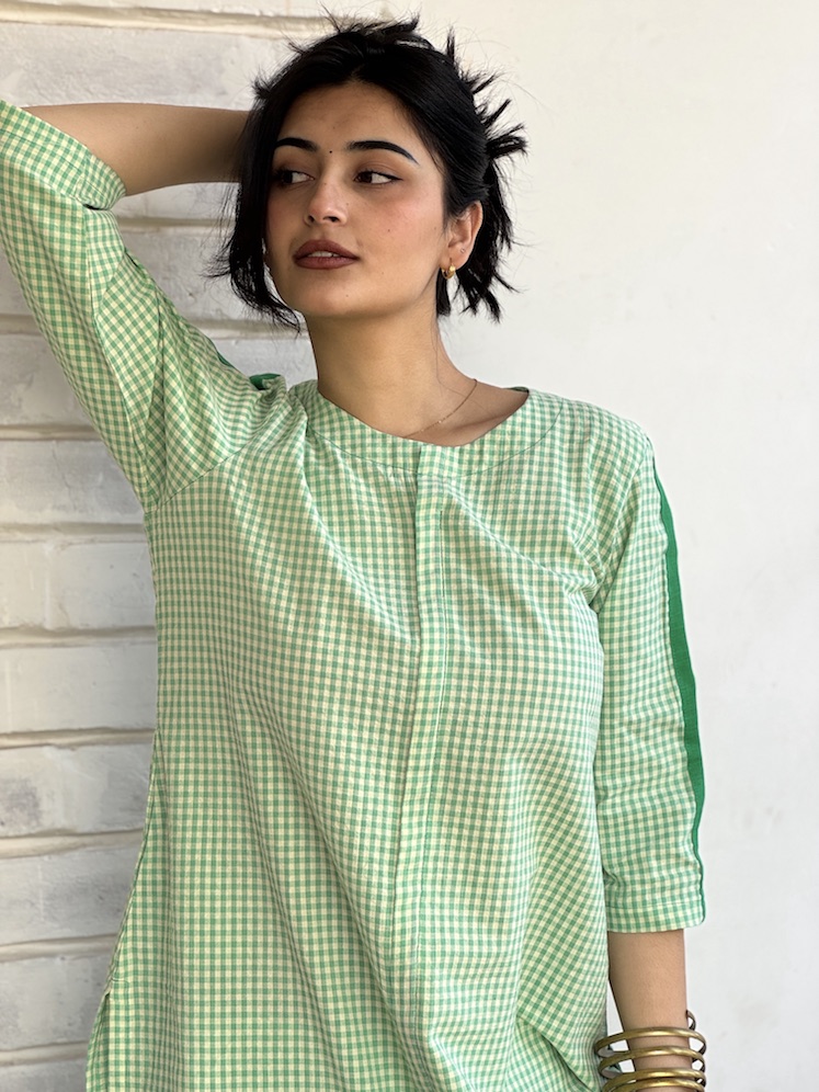 CHECK ME GREEN