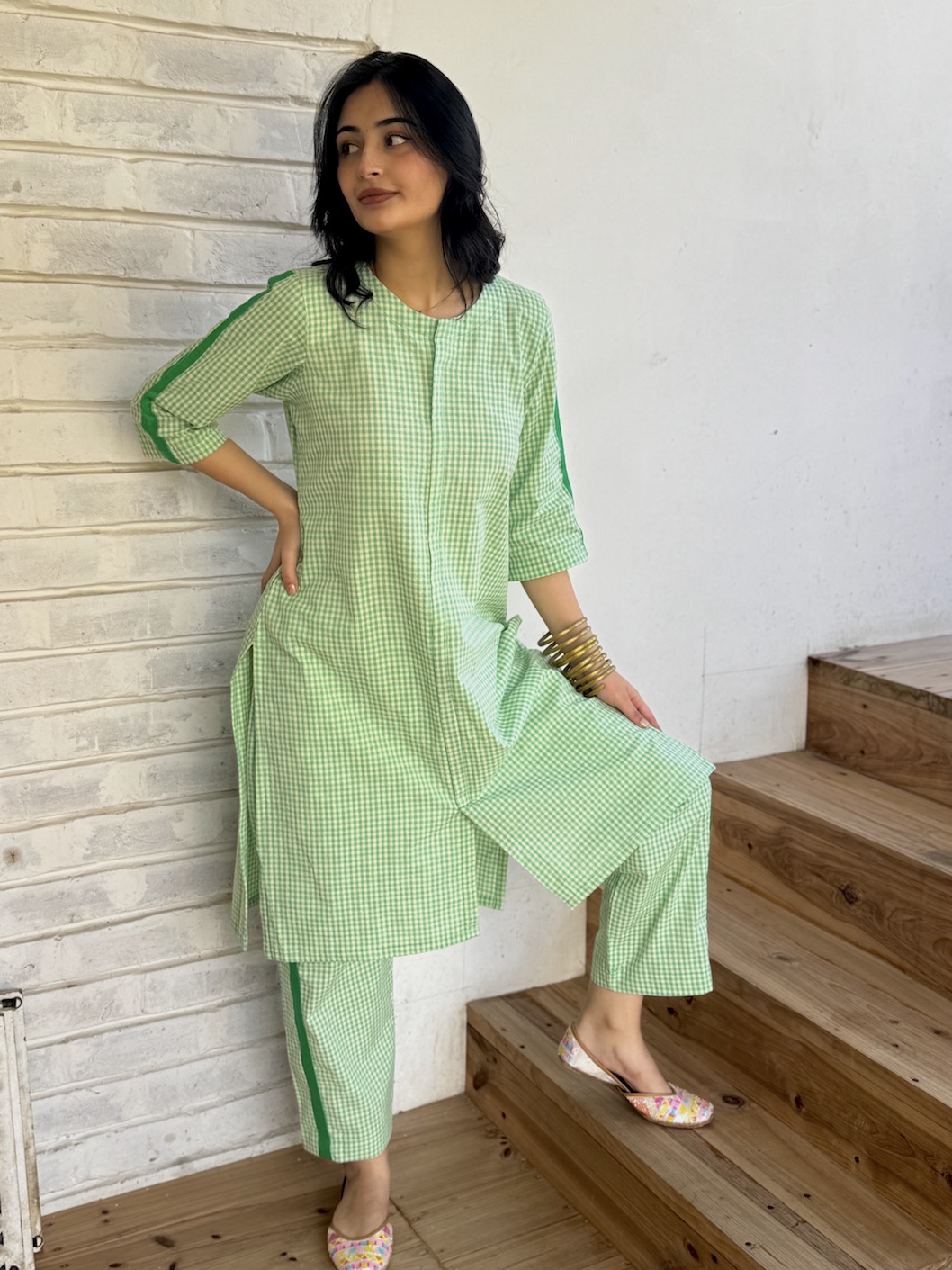 CHECK ME GREEN
