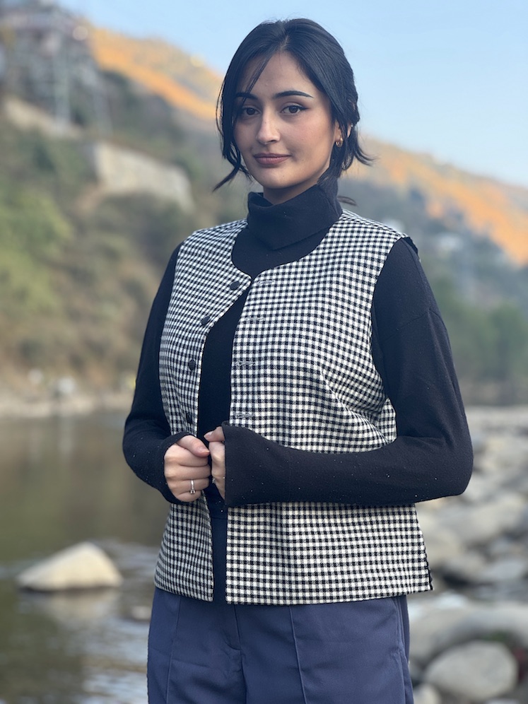 HImachali pure wool straight jacket 2