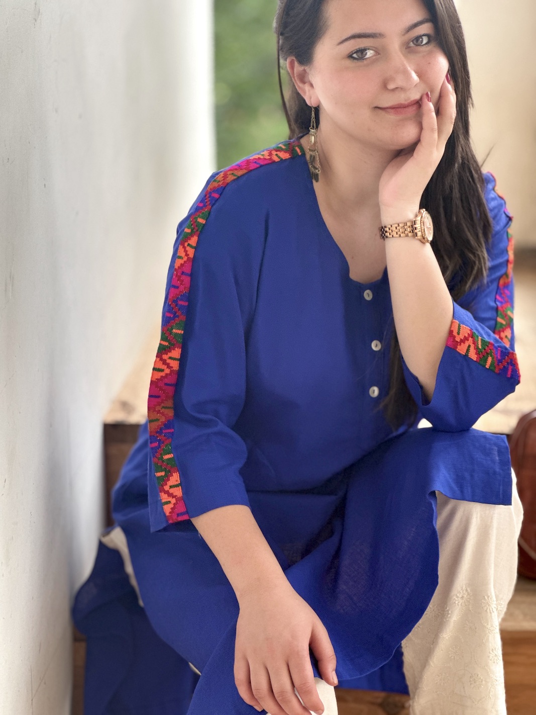 ELECTRIC BLUE
