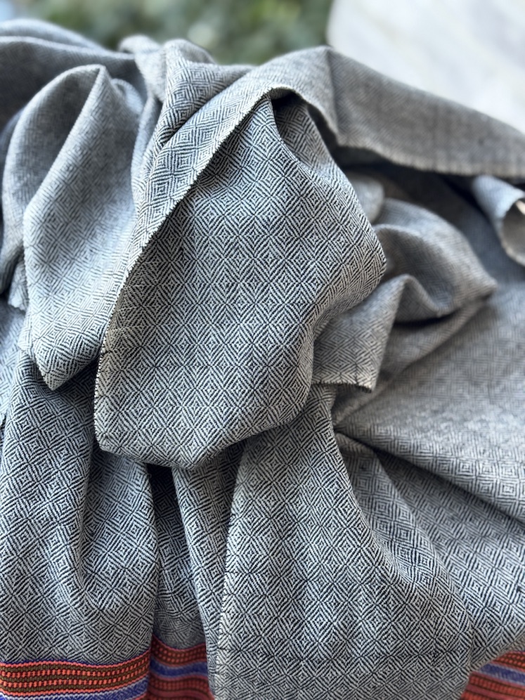 Pure wool dual tone shawl