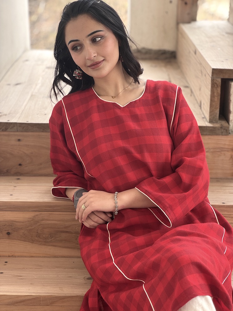 Check me RED Himachali pheran