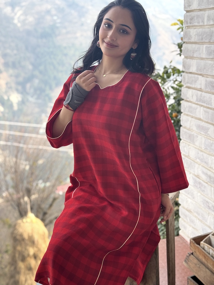 Check me RED Himachali pheran