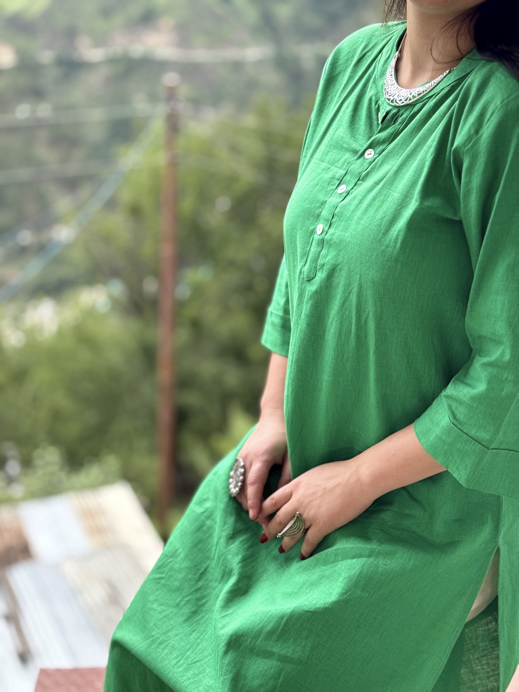 SOLID GREEN