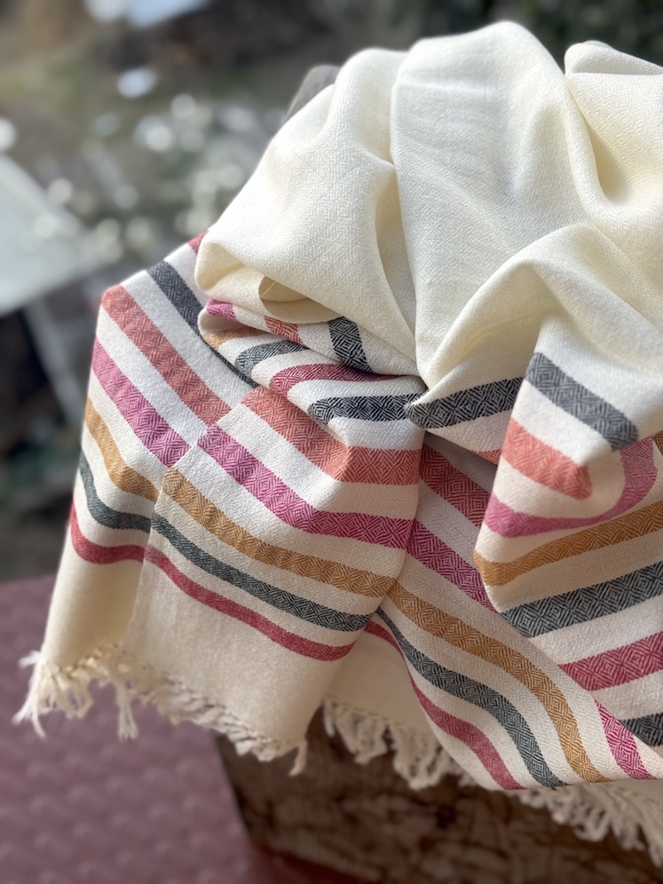 Ivory pure wool stole