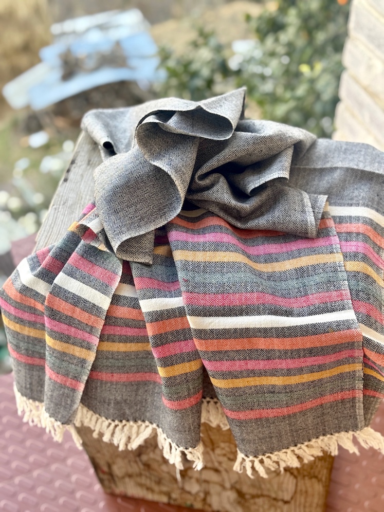 black white dual tone pure wool stole