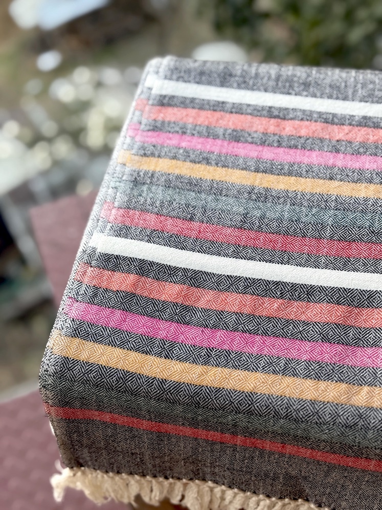 black white dual tone pure wool stole